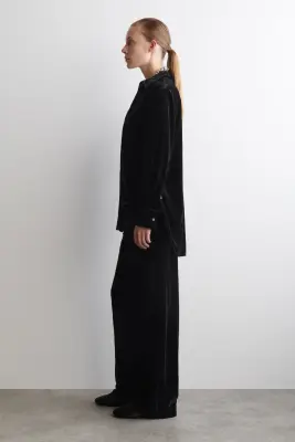 CHEMISE EN VELOURS - NOIR — photo 2