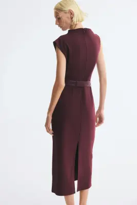 Robe asymétrique avec ceinture - Violet foncé — photo 3