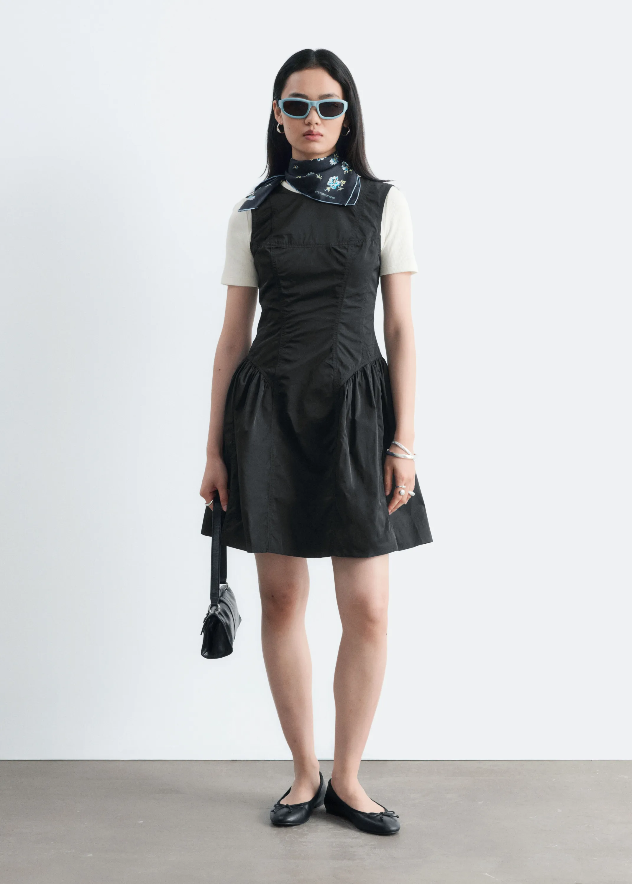 Robe courte à basque - Noir