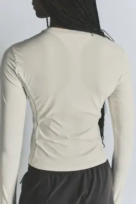 Top de sport réfléchissant Slim Fit CoolMove™ - Ivoire — photo 3