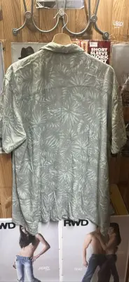 Chemise à motifs tropicaux — photo 3