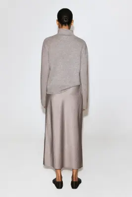 JUPE MIDI EN SATIN FROISSÉ - GRIS TOURTERELLE — photo 4