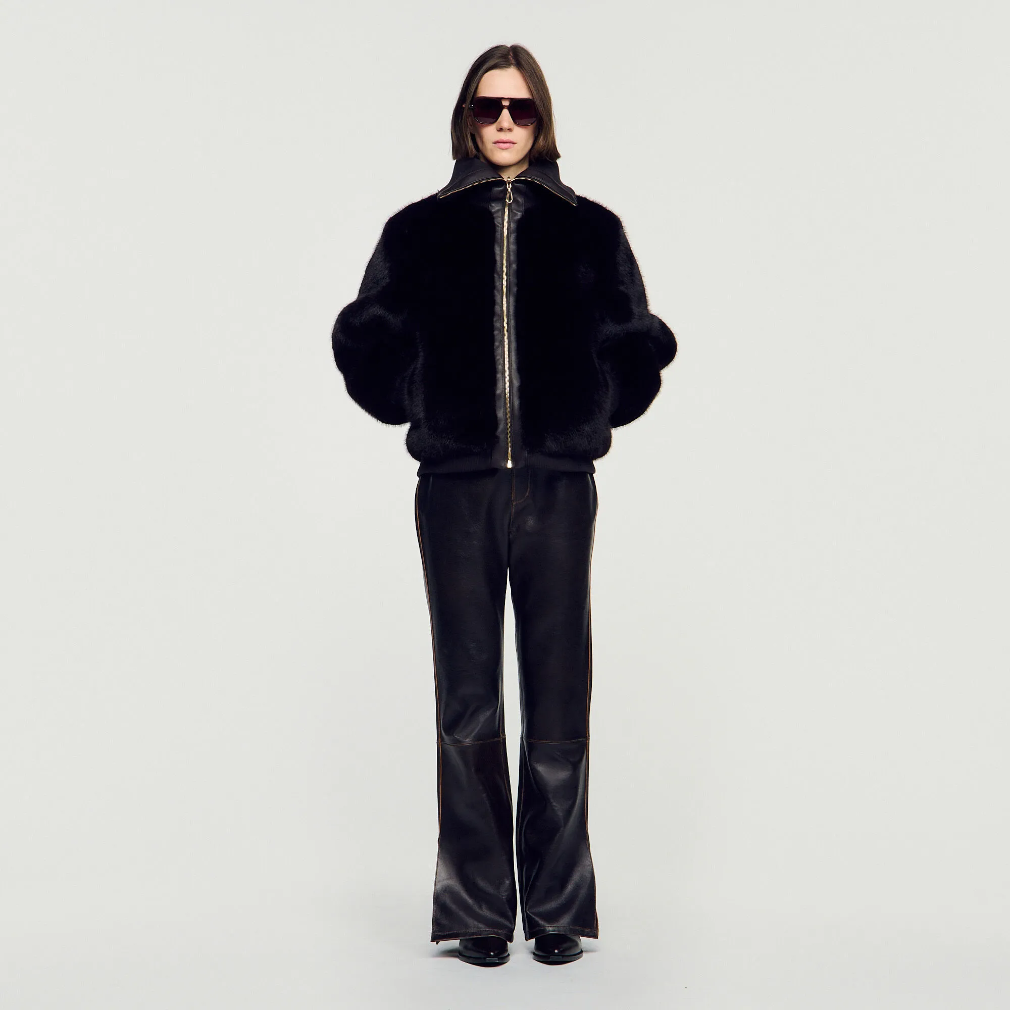 Manteau court en fausse fourrure 