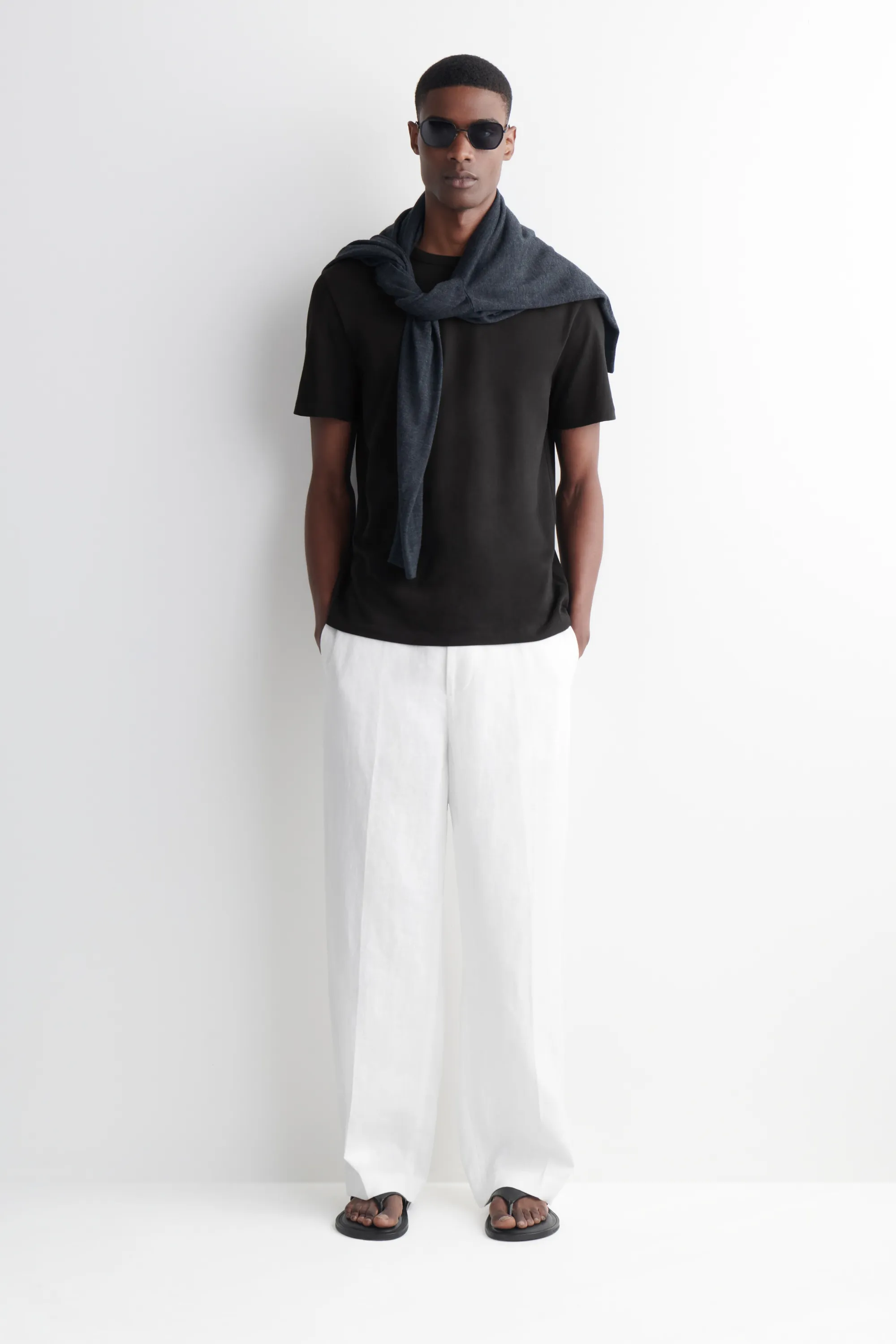 T-SHIRT EN COTON BROSSÉ - NOIR