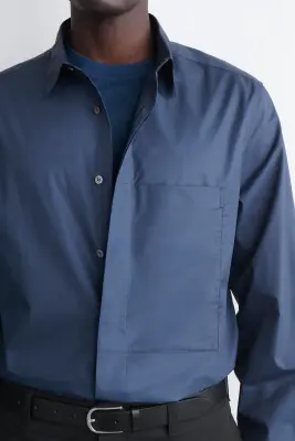 CHEMISE SLIM EN POPELINE DE COTON À DÉTAIL POCHE - BLEU MARINE — photo 3