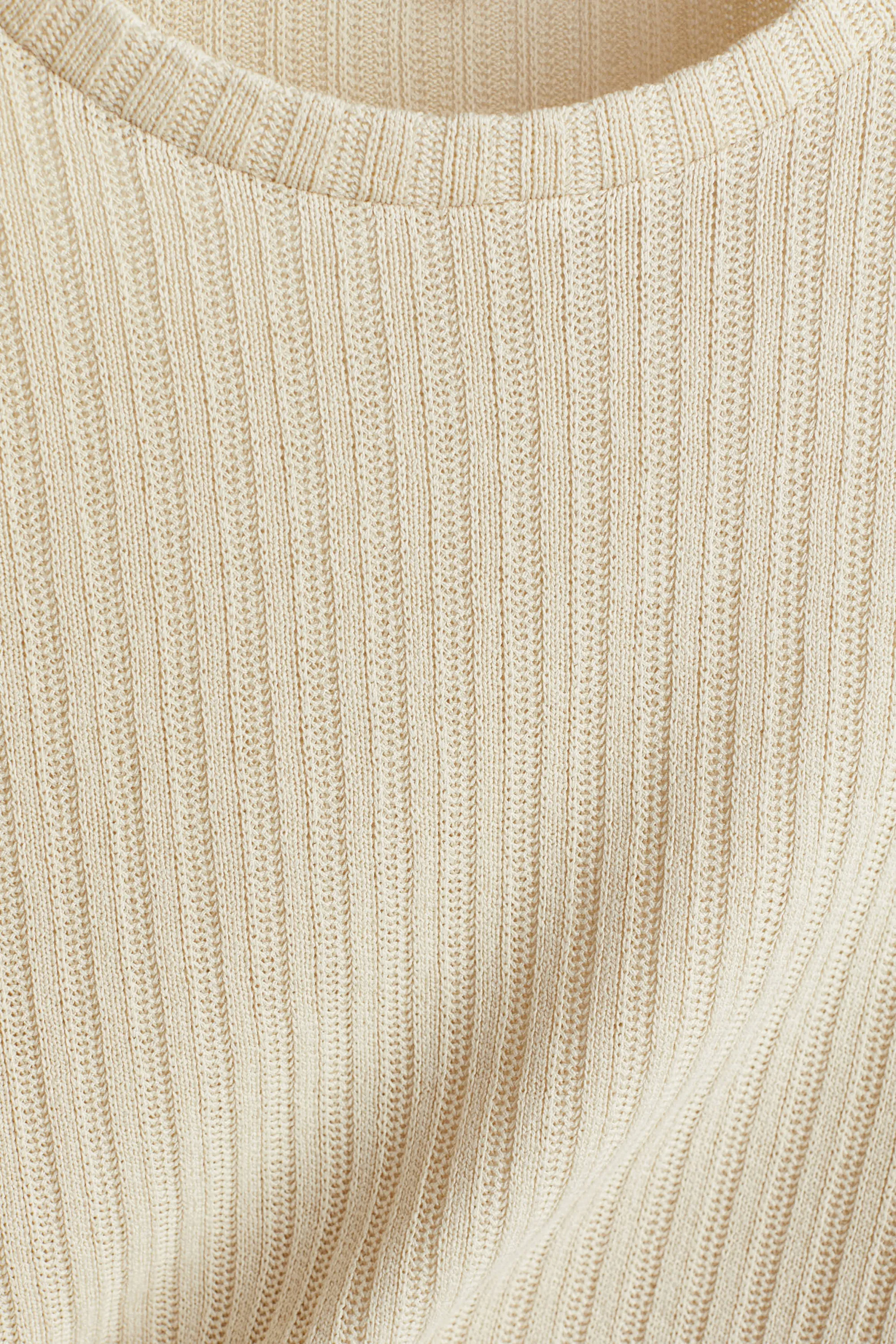 T-shirt Regular Fit en maille côtelée - Beige clair