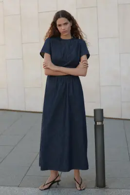 Robe maxi en denim - Bleu denim foncé — photo 2