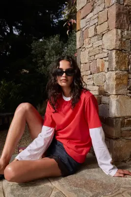 Tee-shirt Bree brodé rouge vif — photo 4