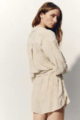 Chemise à col cubain en viscose brodée - Beige clair — photo 3