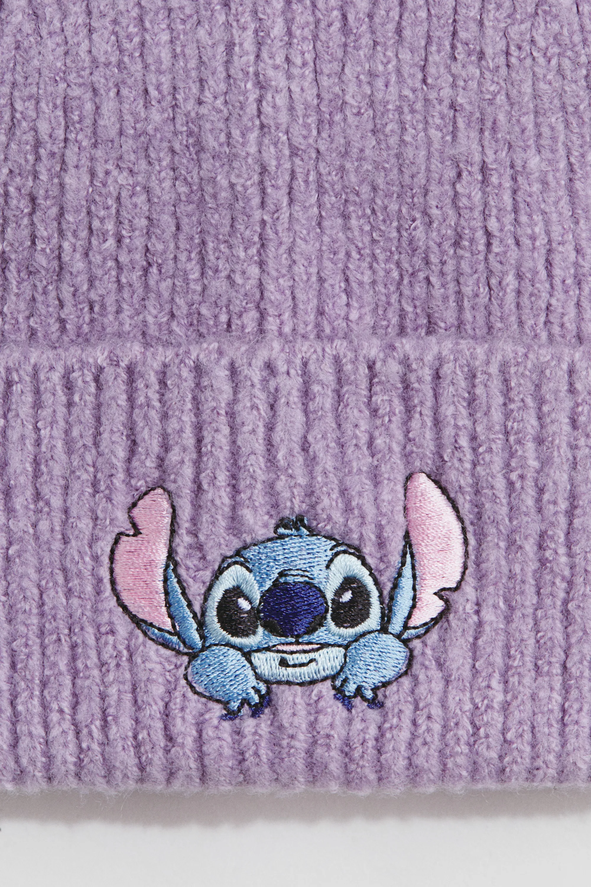 Bonnet avec application - Lilas ancien/Lilo et Stitch