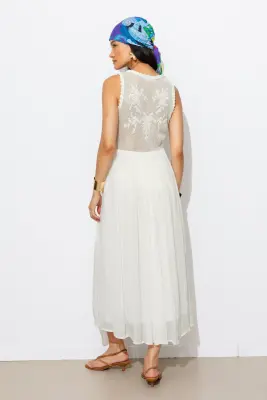 Robe brodée sans manches — photo 4