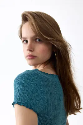 Top froissé avec encolure bateau - Turquoise foncé — photo 2