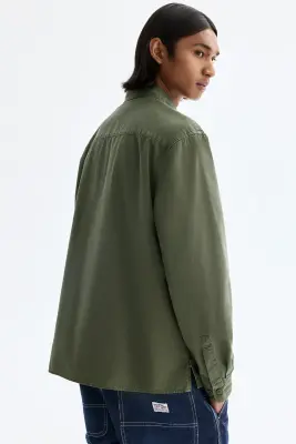 Chemise utility wear Regular Fit - Vert kaki foncé — photo 3