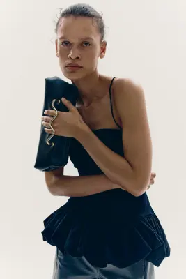 Pochette avec détail en métal - Noir — photo 1