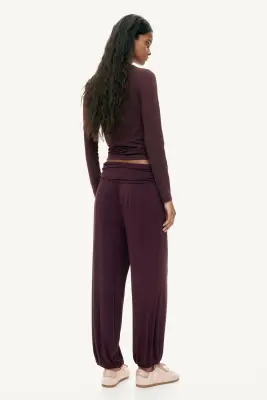 Pantalon en viscose avec jambes ballon - Violet prune foncé — photo 3