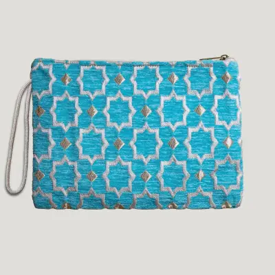 POCHETTE TISSU MAROCAIN - BRODERIE PARIS - INSPIRÉE DU MÉTRO PARISIEN - BLEU CLAIR — photo 2