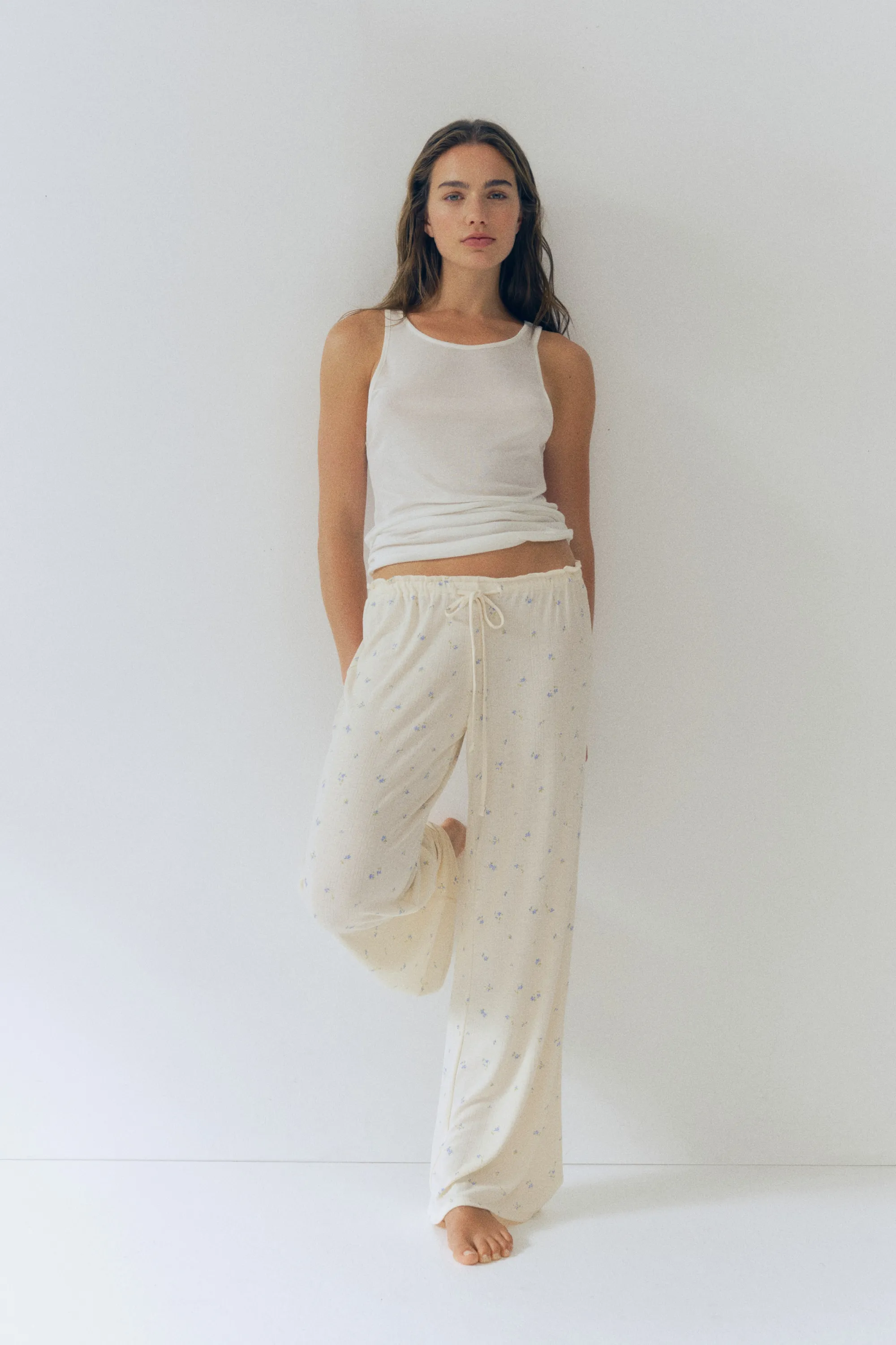 Pantalon de pyjama en pointelle - Crème/fleuri