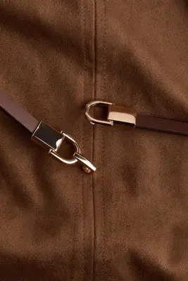 Robe en tissu gratté avec ceinture - Marron foncé — photo 4