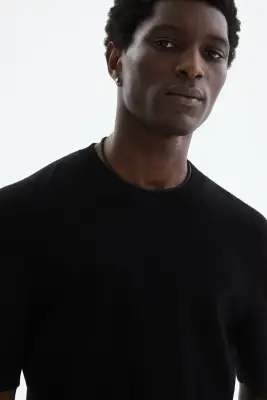 T-shirt Slim Fit en maille - Noir — photo 2