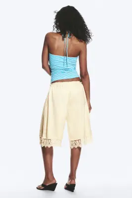 Short en satin et dentelle - Blanc cendré — photo 4