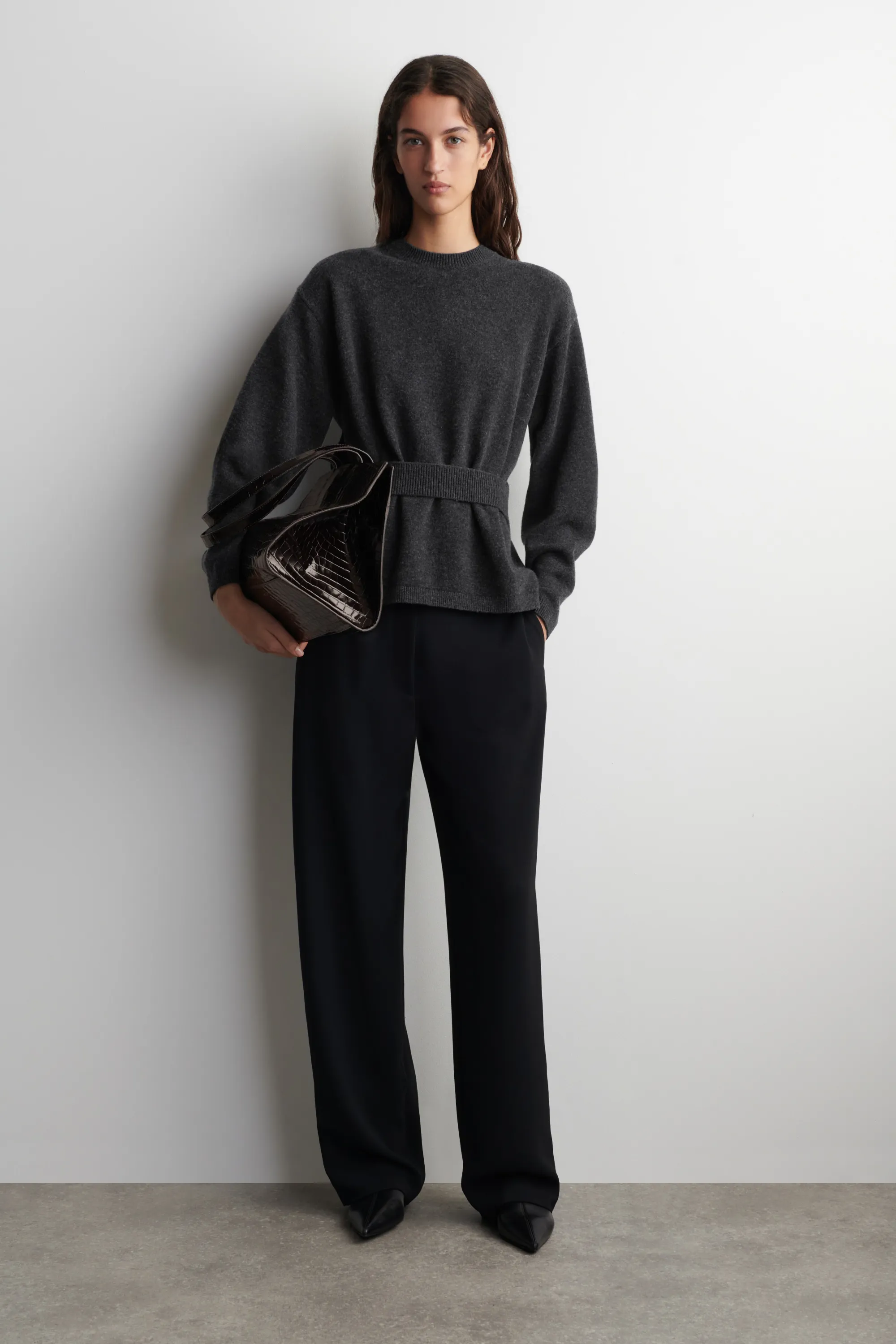 PULL EN LAINE MÉRINOS À DÉTAIL CEINTURE - GRIS ANTHRACITE CHINÉ