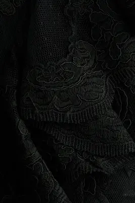 Top volanté en dentelle - Noir — photo 2