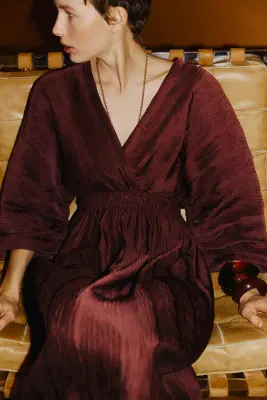 Robe froissée à encolure en V - Marron foncé — photo 2
