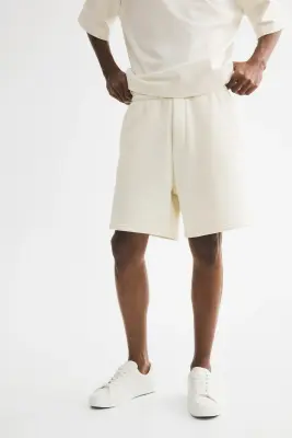 Short Relaxed Fit en molleton - Crème — photo 1