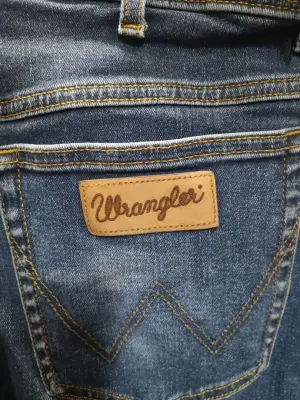 Jean Wrangler bleu — photo 5
