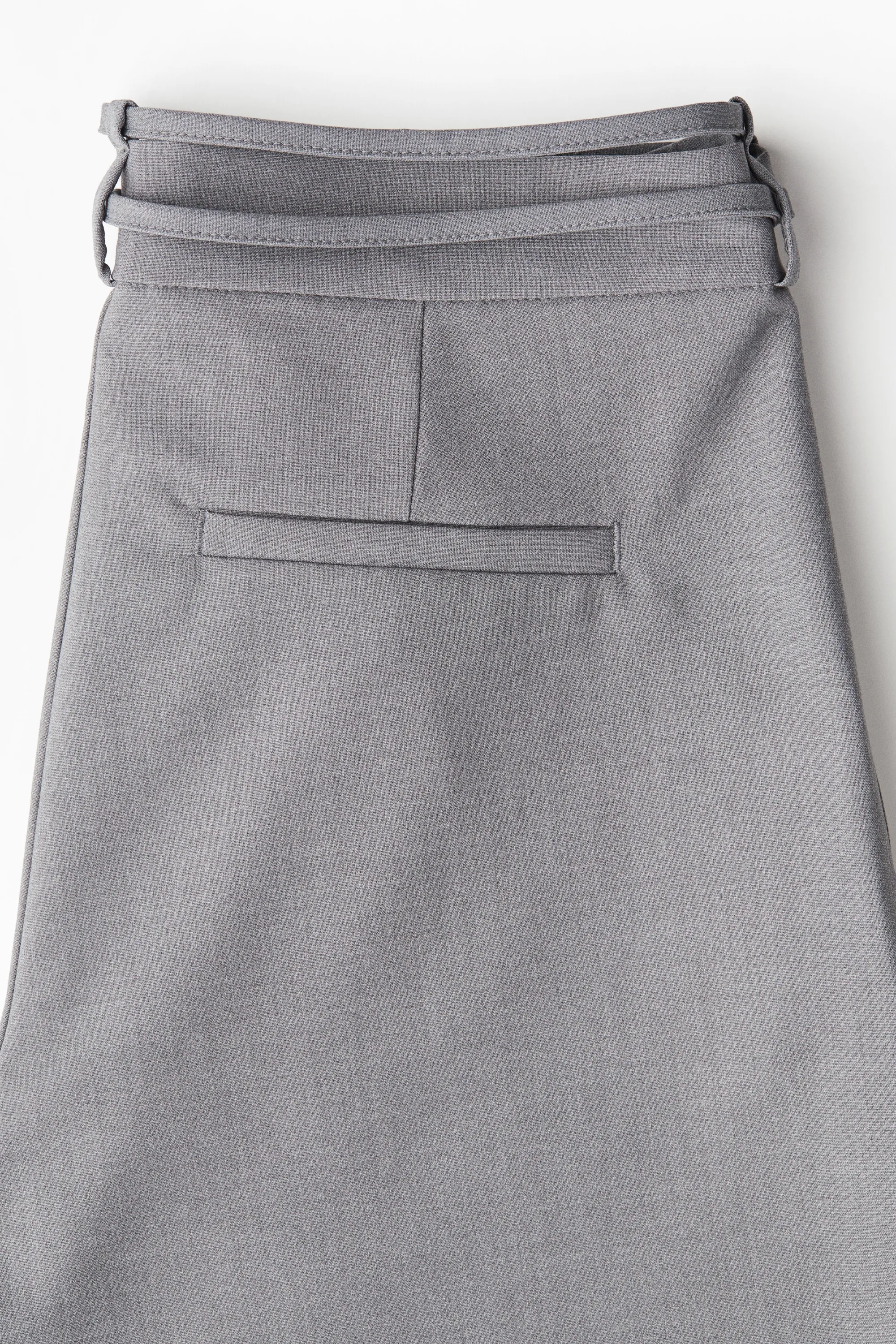 Pantalon chic avec ceinture - Gris