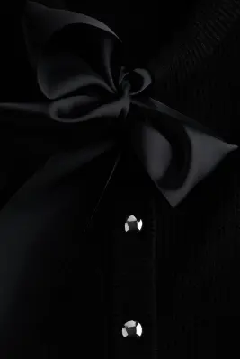 Gilet avec nœud - Noir — photo 4