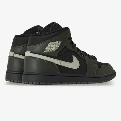 AIR JORDAN 1 MID UTILITY — photo 4