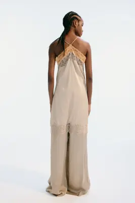 Robe en satin avec dentelle - Beige/orange — photo 4