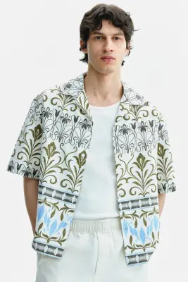 Chemise Relaxed Fit à motif avec col cubain - Crème/motif — photo 1