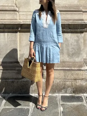 Robe courte manches longues en chanvre bleu clair col dentelle Prix boutique 1500€ Taille 36/38 — photo 5