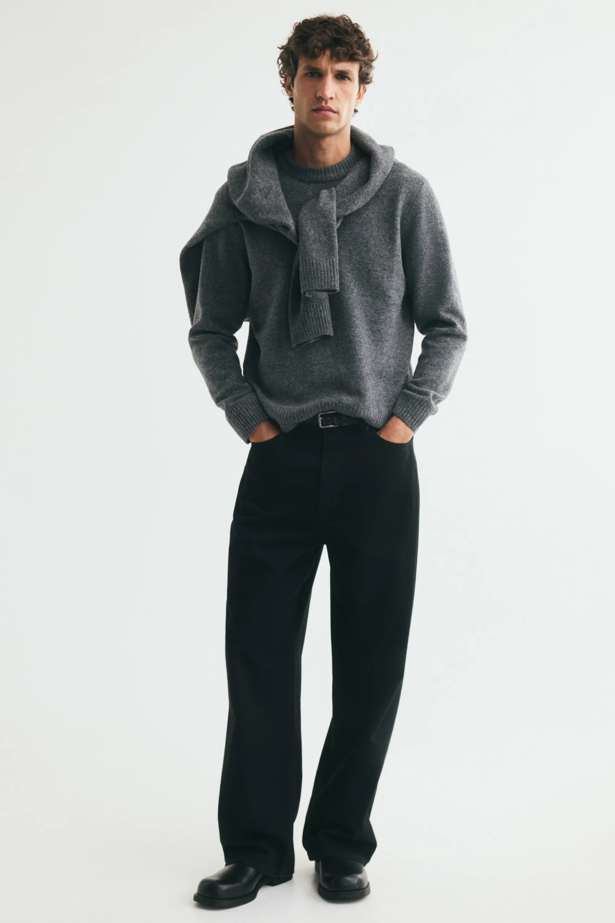 Pull Regular Fit à la finition brossée - Gris foncé chiné