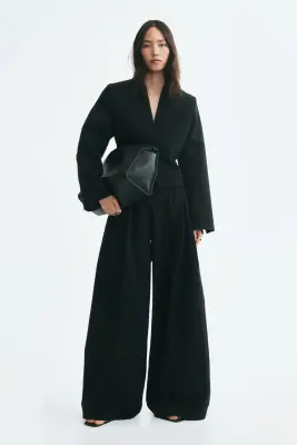 Blazer court avec détail ceinture - Noir — photo 2