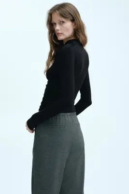 Top à effet drapé avec écharpe - Noir — photo 2