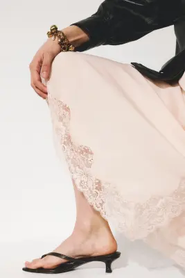 Jupe en viscose avec dentelle - Rose poudré clair — photo 2