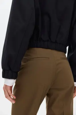Pantalon cigarette - Vert kaki foncé — photo 2