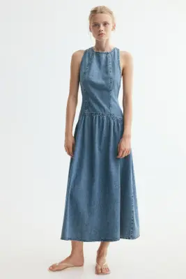 Robe en denim avec jupe évasée - Bleu denim — photo 1