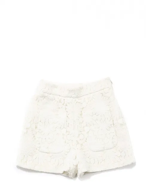 Short taille haute blanc ivoire brodé de dentelle Prix boutique 950€ Taille 38