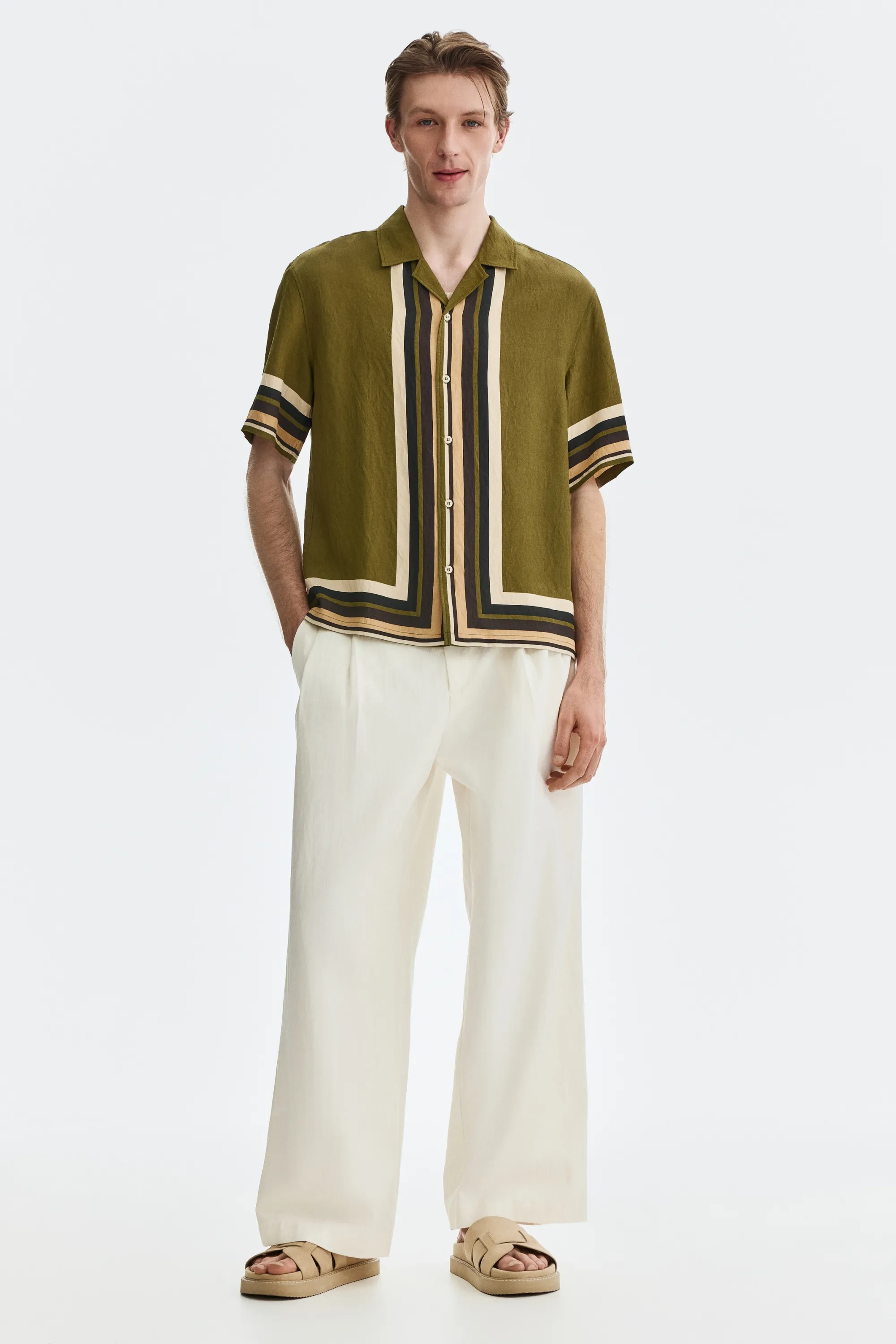 Chemise Relaxed Fit avec col cubain - Vert kaki foncé