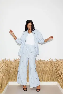 Pantalon rayé brodé Femme — photo 3