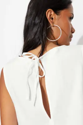 Blouse sans manches brodée — photo 5