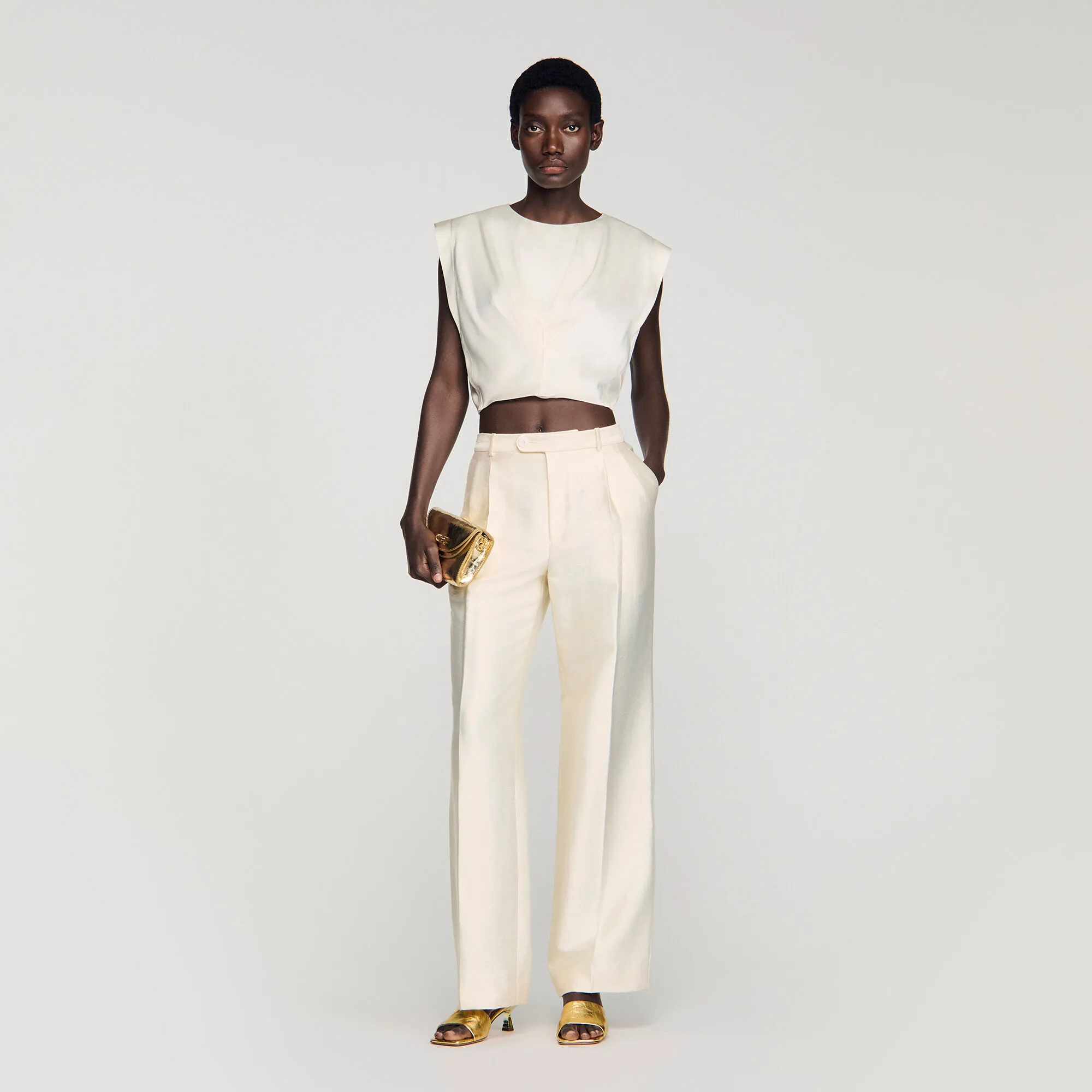 Top court satiné plissé