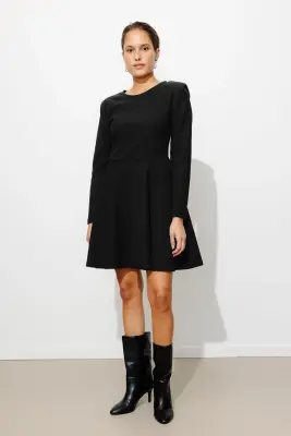 Robe courte épaulée en jersey — photo 2