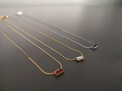 Adèle thin necklace with 3*7 mm crystal — photo 5
