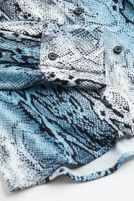 Chemise en jersey à motif - Bleu/motif peau de serpent — photo 2