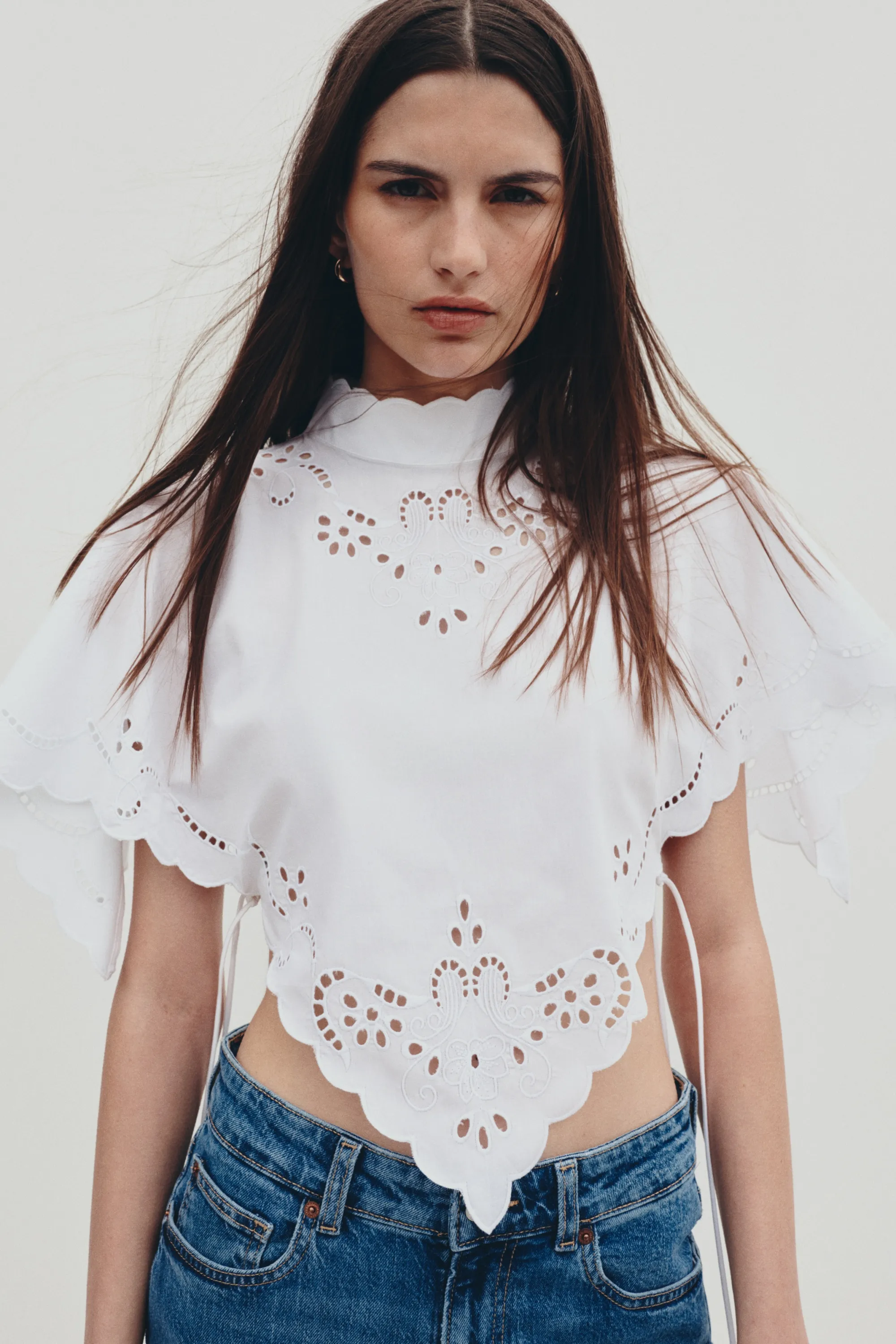 Top cape avec broderie anglaise - Blanc